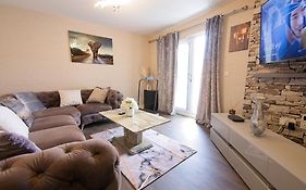 Five Star Rated Condo