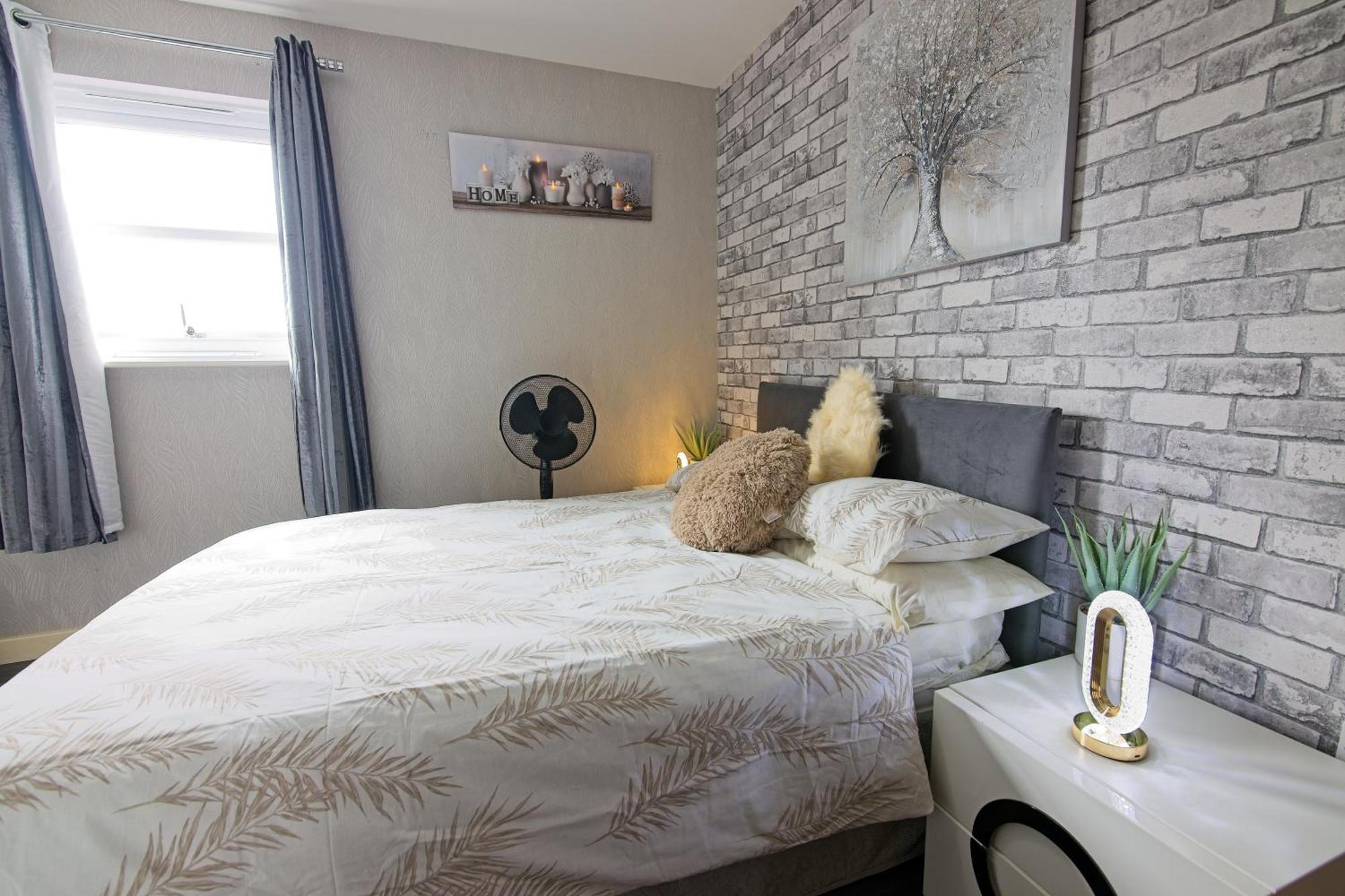 Five Star Rated Condo Manchester Exterior photo